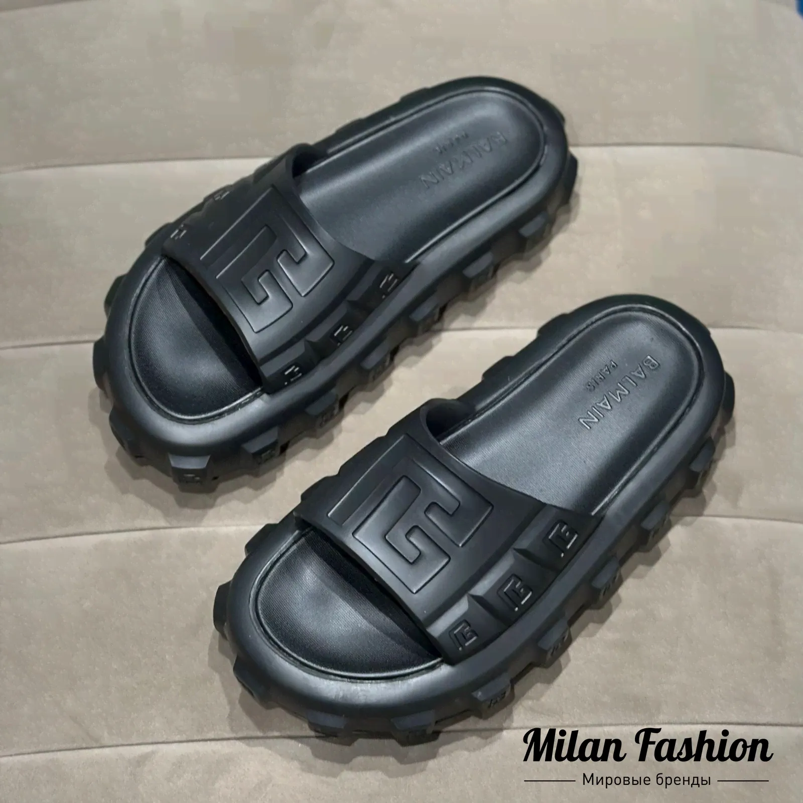 Шлёпанцы Balmain V33704